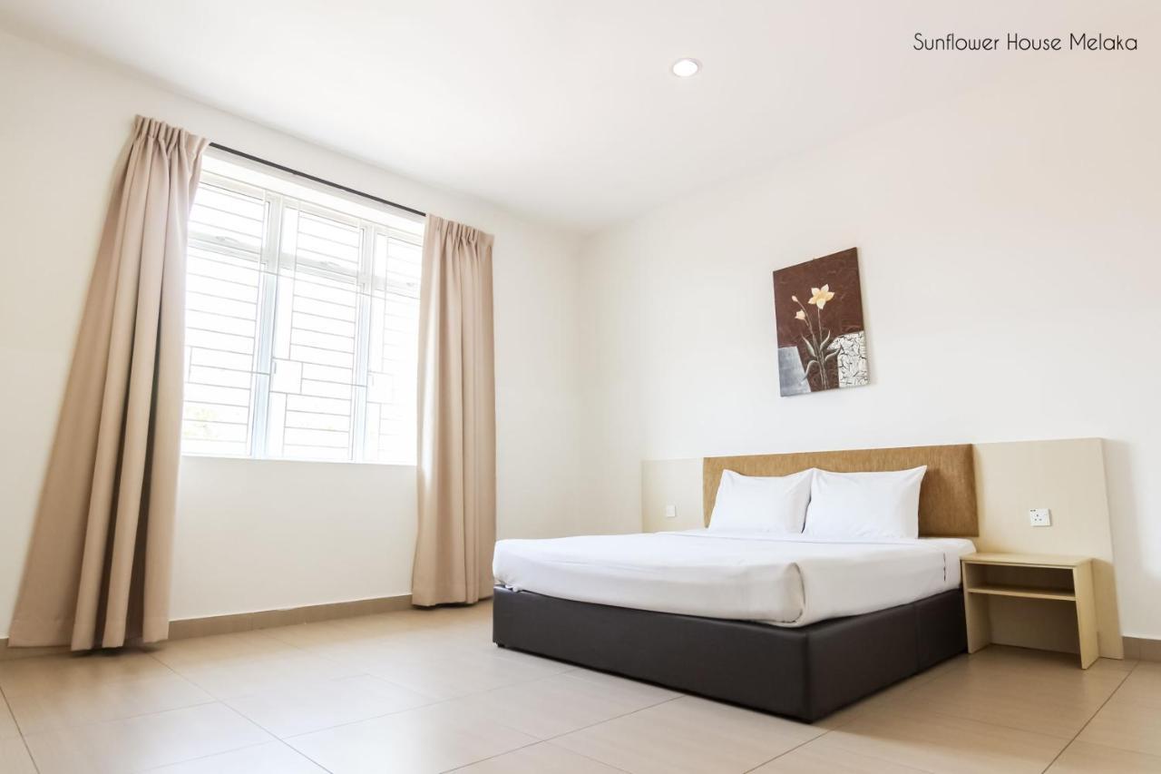 Hotel Sunflower - Hls Малакка Экстерьер фото