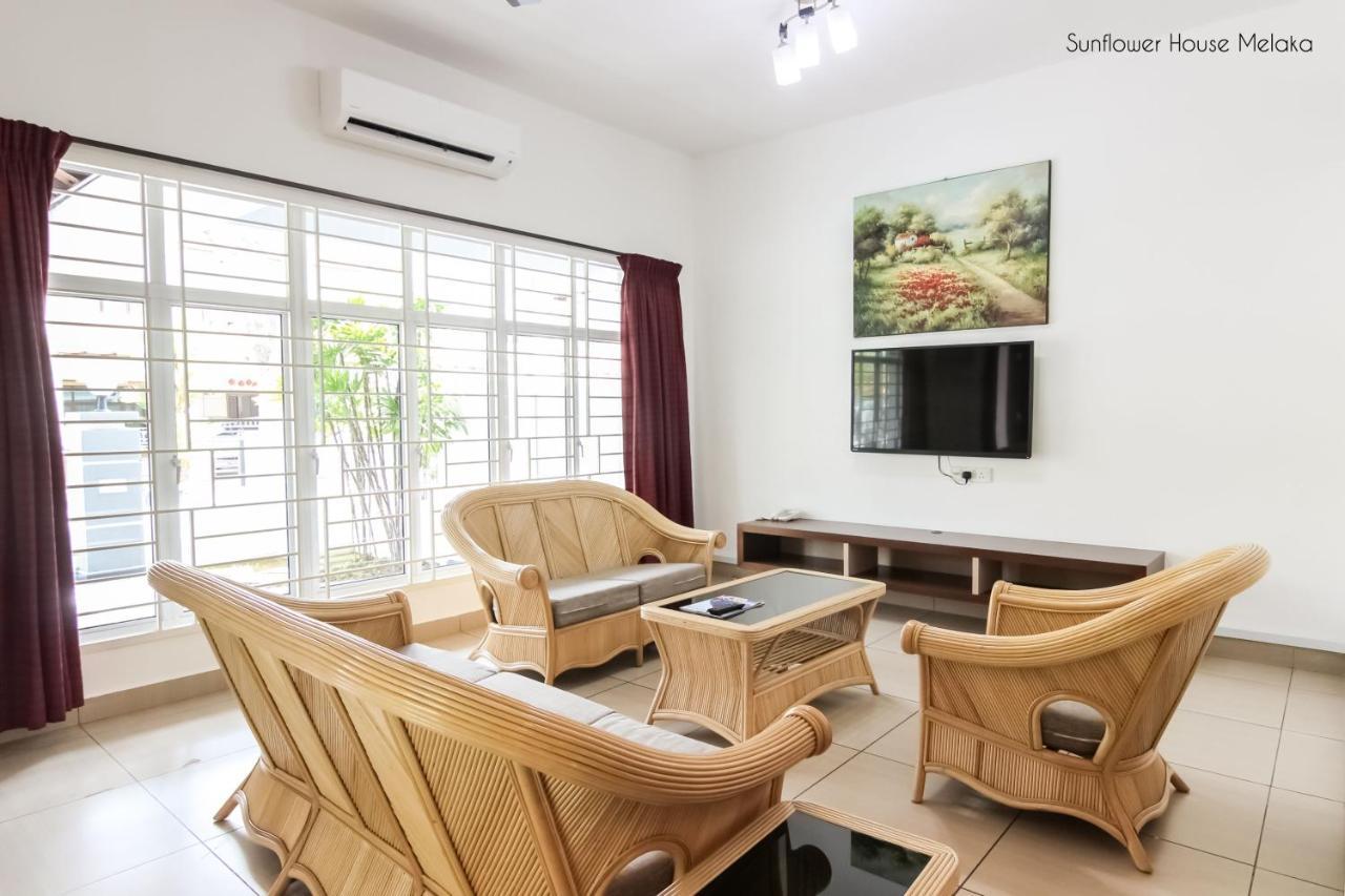 Hotel Sunflower - Hls Малакка Экстерьер фото