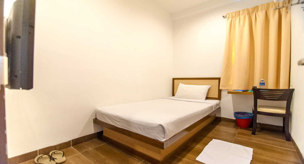 Hotel Sunflower - Hls Малакка Экстерьер фото